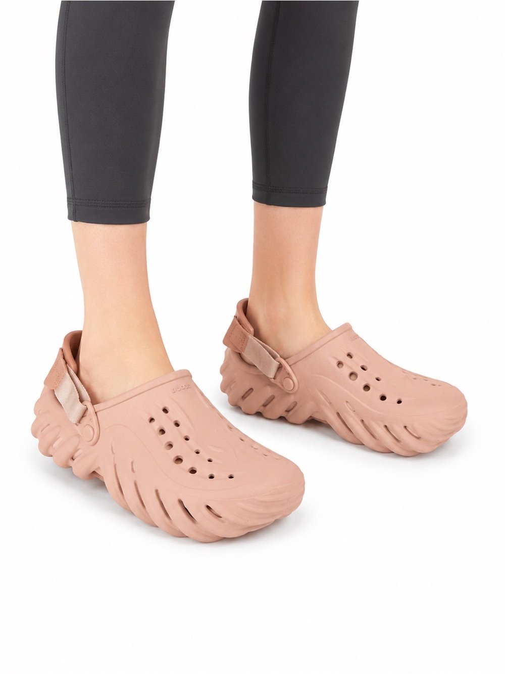 Size 7 Crocs Women’s Echo Clog Taffy Pink Slip-On Comfort Clogs NWT